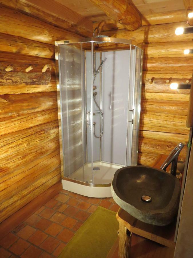 La Cabane De Hans Saint-Martial-de-Gimel Exterior photo